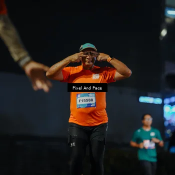 Runner Photo 7774573