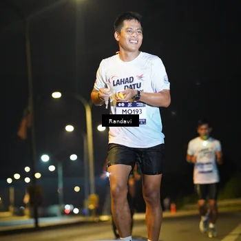 Runner Photo 7774589