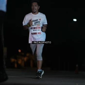 Runner Photo 7774597