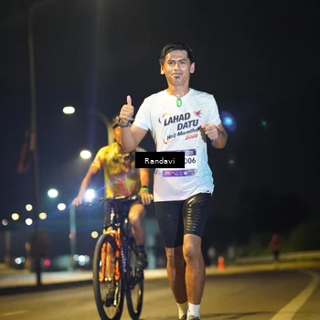 Runner Photo 7774624