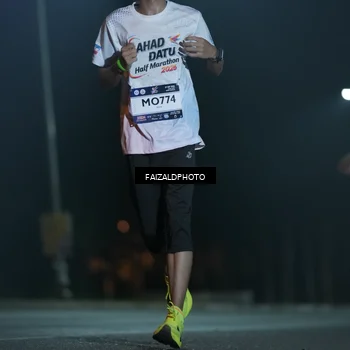 Runner Photo 7774675