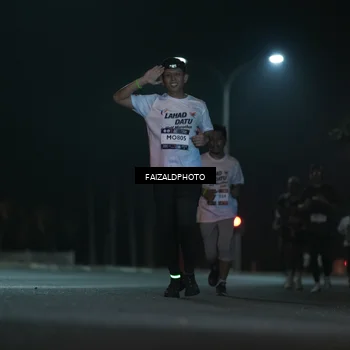 Runner Photo 7774678