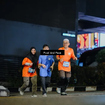 Runner Photo 7774697