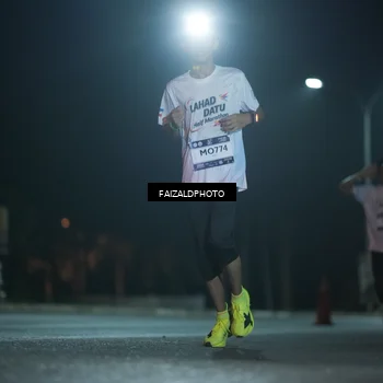 Runner Photo 7774704