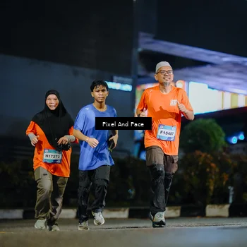 Runner Photo 7774713
