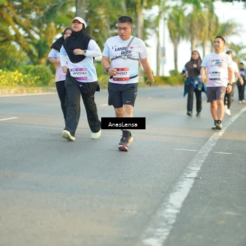 Runner Photo 7774765