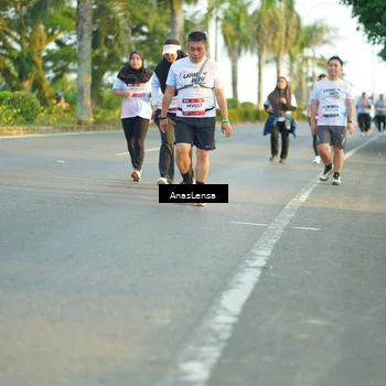 Runner Photo 7774774