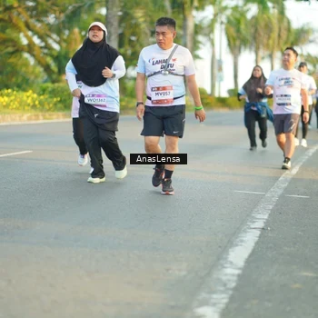 Runner Photo 7774782