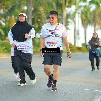 Runner Photo 7774789