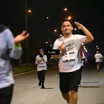 Runner Photo 7774824