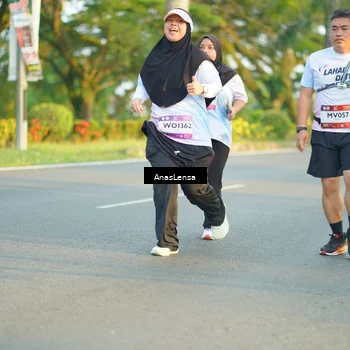 Runner Photo 7774845