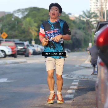 Runner Photo 7774849