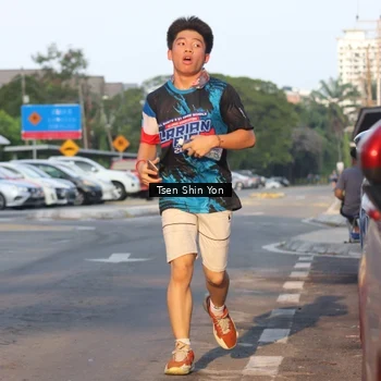 Runner Photo 7774892