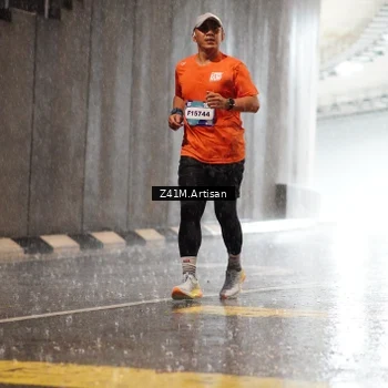 Runner Photo 7774899