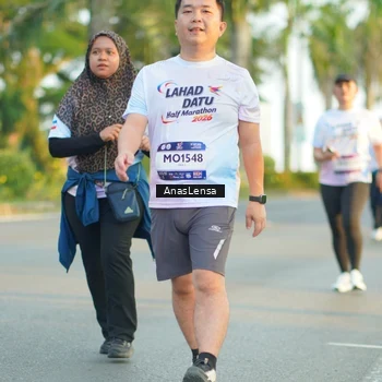 Runner Photo 7774902