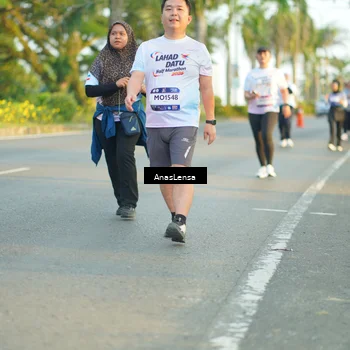 Runner Photo 7774913