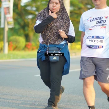 Runner Photo 7774933
