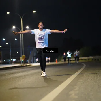 Runner Photo 7774938
