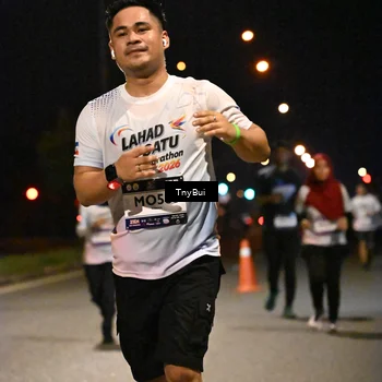 Runner Photo 7774955