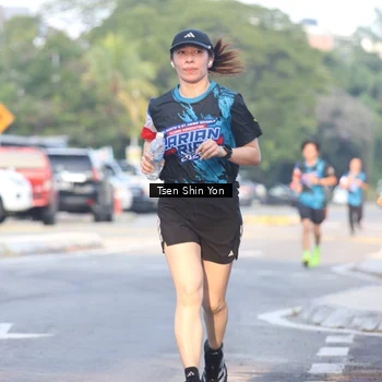 Runner Photo 7774971