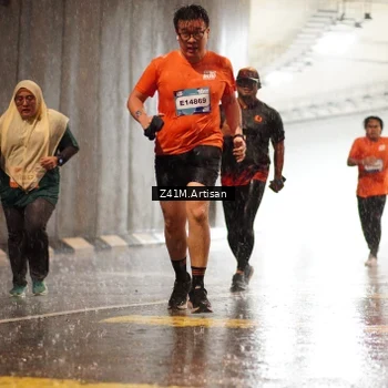 Runner Photo 7774973