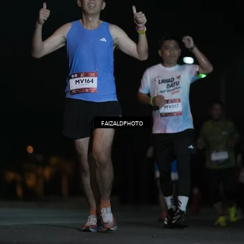 Runner Photo 7774976