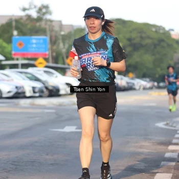 Runner Photo 7774977