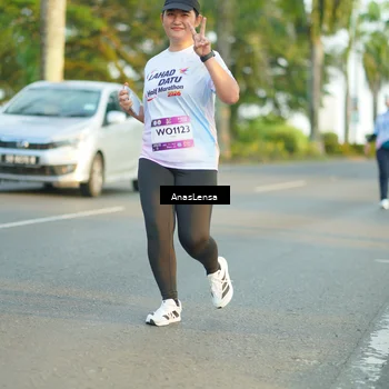 Runner Photo 7774994