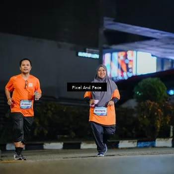 Runner Photo 7775000