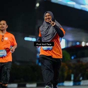 Runner Photo 7775033