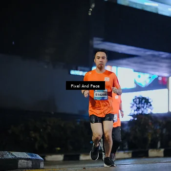Runner Photo 7775039