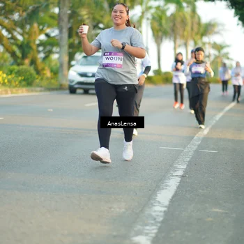 Runner Photo 7775042
