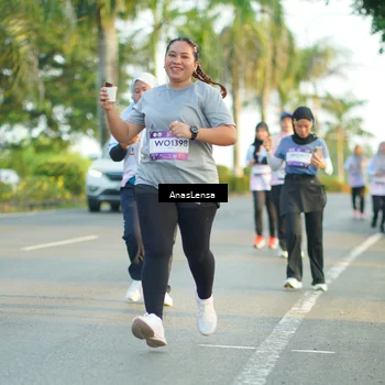 Runner Photo 7775044