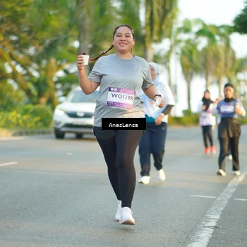 Runner Photo 7775048