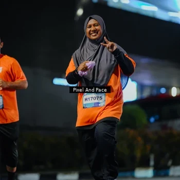 Runner Photo 7775059