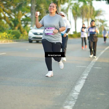 Runner Photo 7775061
