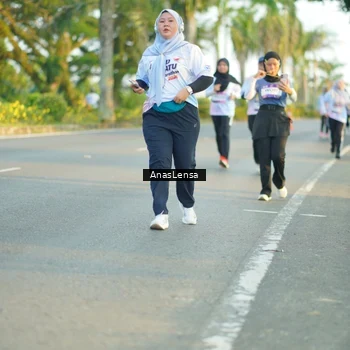 Runner Photo 7775080