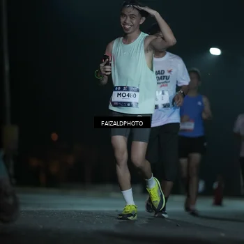 Runner Photo 7775094