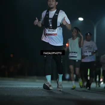 Runner Photo 7775096