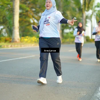 Runner Photo 7775107