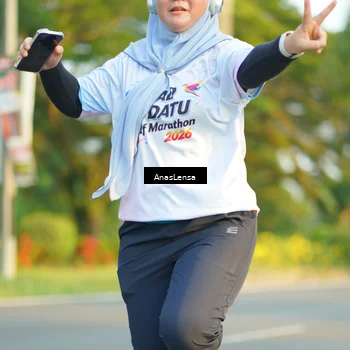 Runner Photo 7775124