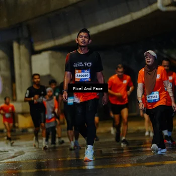 Runner Photo 7775130