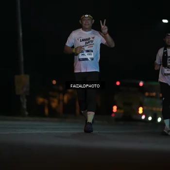 Runner Photo 7775153
