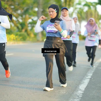 Runner Photo 7775169