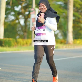 Runner Photo 7775174