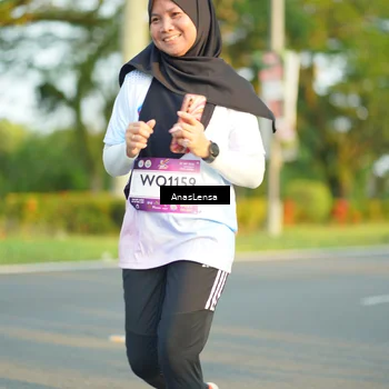 Runner Photo 7775192