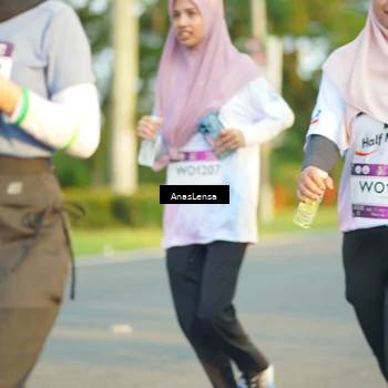 Runner Photo 7775211