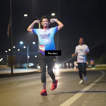 Runner Photo 7775216