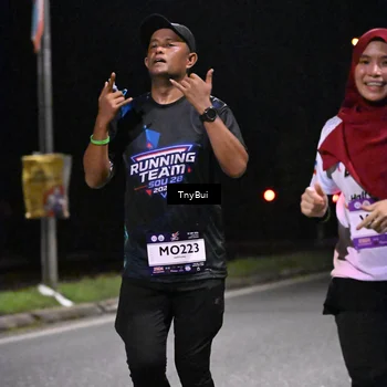 Runner Photo 7775223