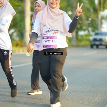 Runner Photo 7775231